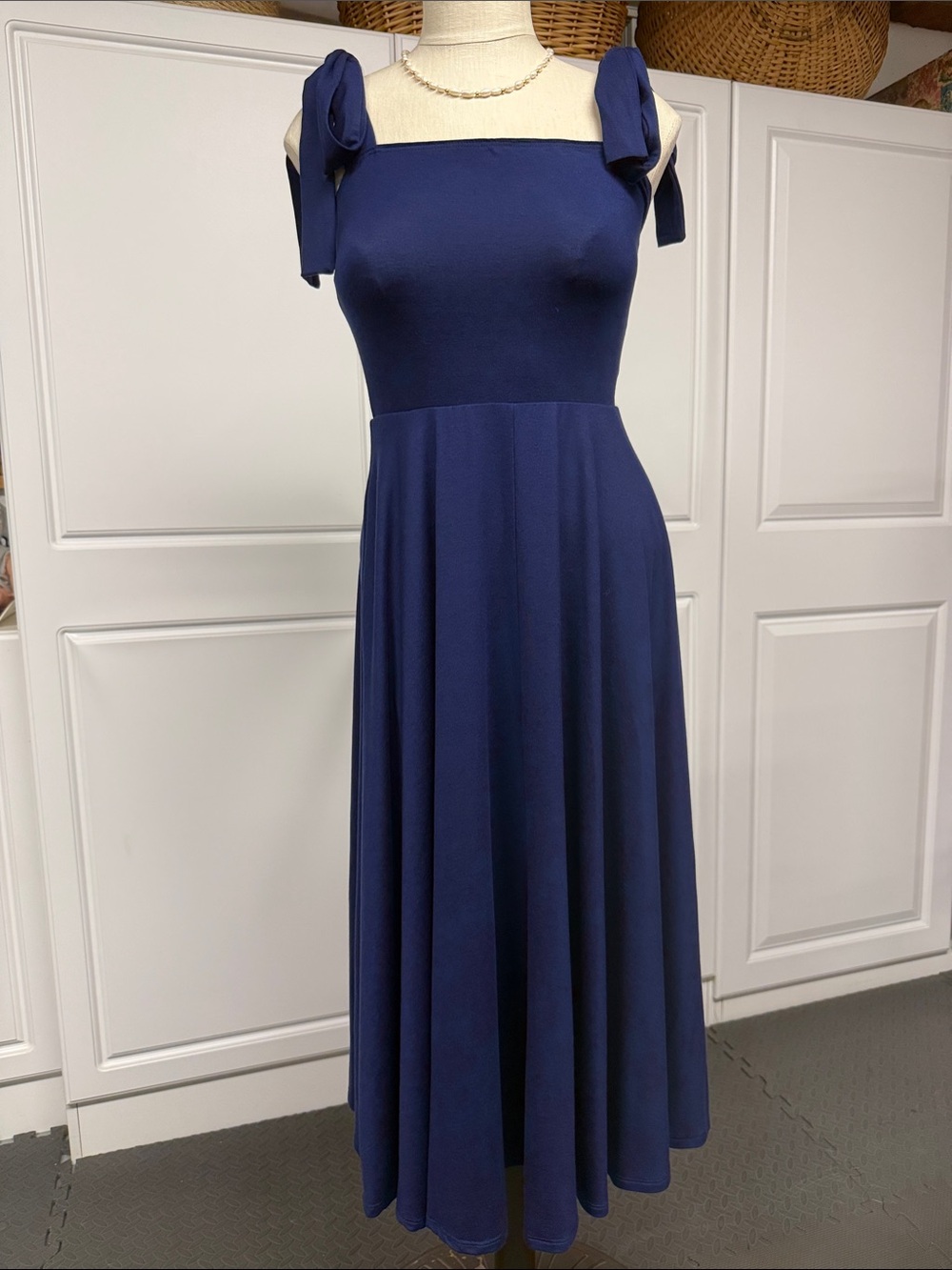 Reformation Size S Midi Dress • lots of stying options • excellent drape
